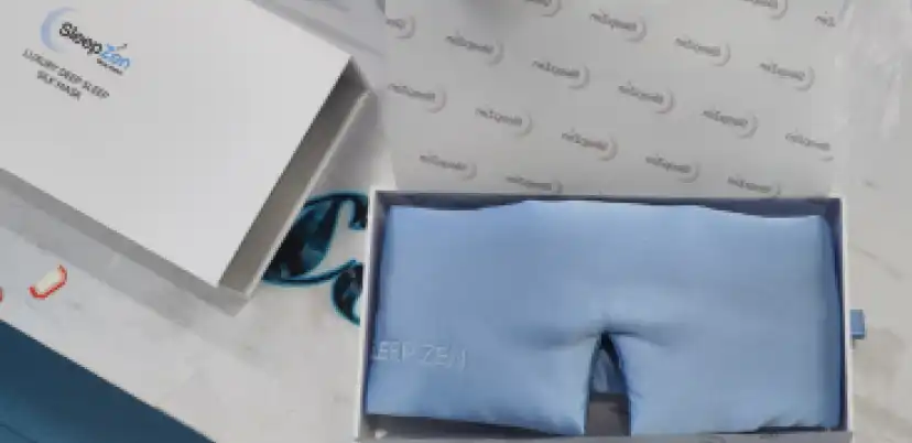 Masque oculaire en soie pondéré personnalisé dans boîte-cadeau tiroir avec papier d'emballage de marque