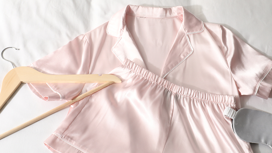 The Entire Process of Customizing Silk Pajamas