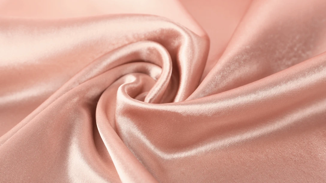 Silk Momme Weight Guide: How to Choose the Right Weight for Pillowcases, Pajamas, Scarves & Bedding